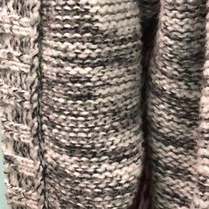 Meet your Posher, Muneeza